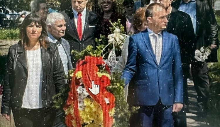 Социалистите в Разград с почит за Гергьовден пред Войнишкия паметник